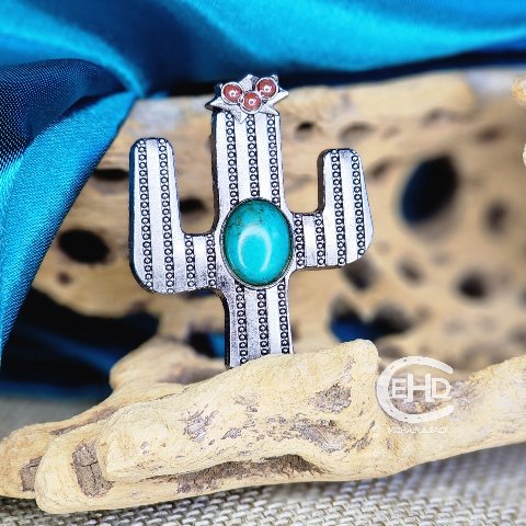 Saguaro Cactus Wild Rag Buckaroo Scarf Slide - Elk Hollow DesignsSaguaro Cactus Wild Rag Buckaroo Scarf Slide